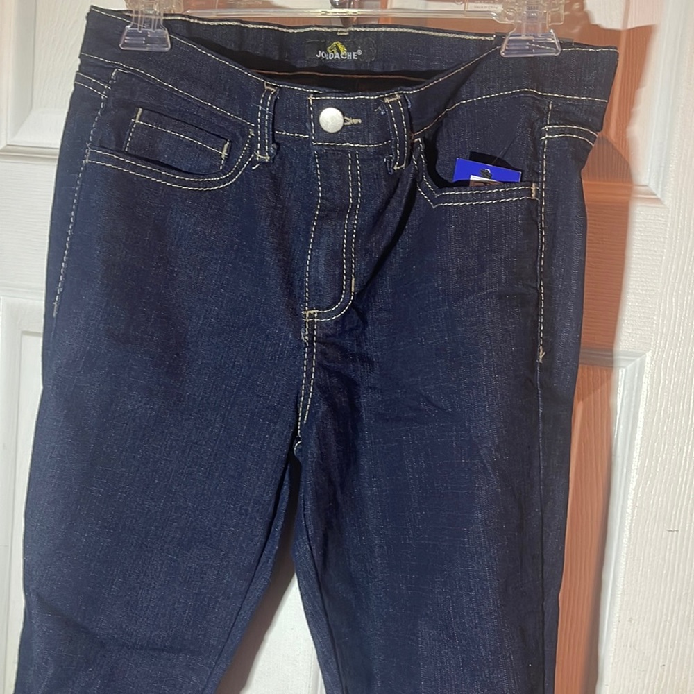 Brand new JORDACHE jeans for Women 9/10 but more like a 5/6 straight leg fit